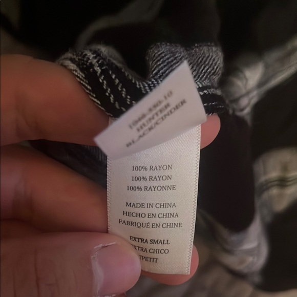 Rails Women’s Black and White Flannel Long Sleeve Shirt Size: XS - Picture 4 of 4